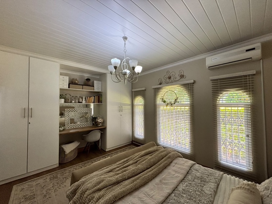 4 Bedroom Property for Sale in Grimbeeck Park North West